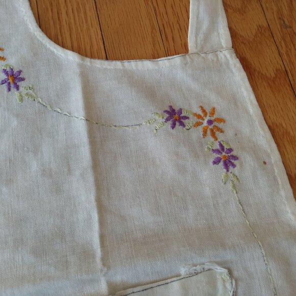 Vintage Full Apron Pinafore Handmade Embroidered Lady Flowers AS IS Flaws Ripped - Picture 7 of 14